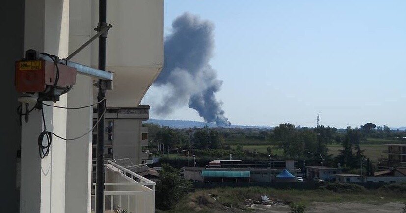Incendio a Giugliano