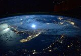 Le nubi nascondono la Campania: la foto scattata dallo spazio