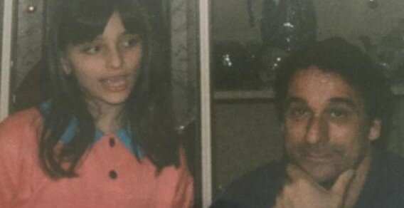 Esplora il significato del termine: Maria Giulia con il padre Sergio in una foto d’infanzia (© Corriere della Sera)