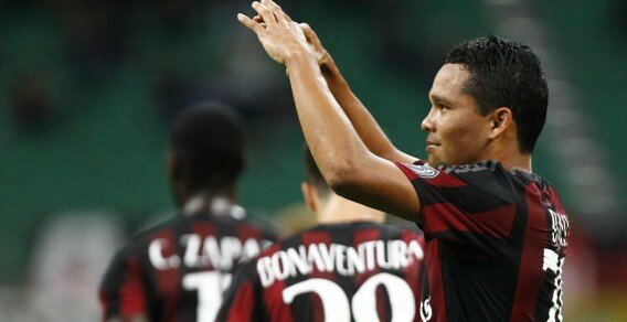 Carlos Bacca, l’attaccante colombiano è pronto a sfidare il Pipita