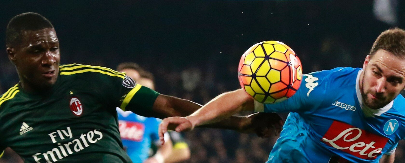 Cristian-Zapata-Gonzalo-Higuain-AC-Milan-Napoli
