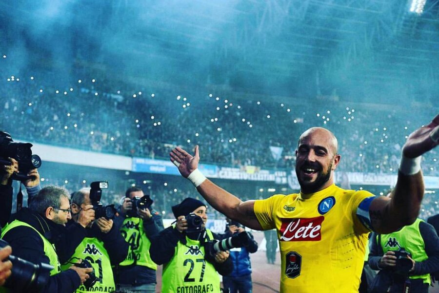 reina curva