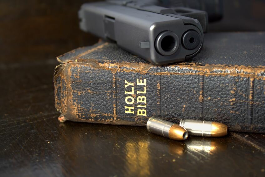 bibbia pistola