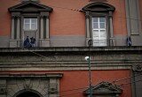 Lavoro: licenziato, sale su cornicione museo Napoli